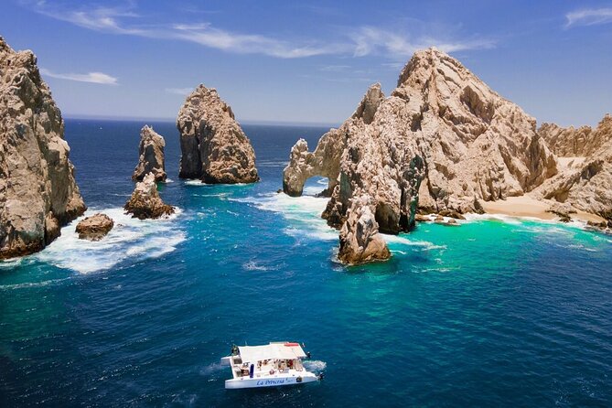 Cabo San Lucas Sunset Cruise with Unlimitted Drinks - Drinks, snacks, and the party atmosphere