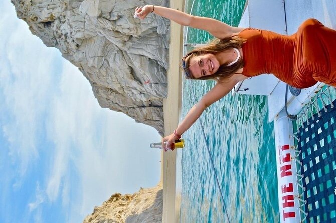 Cabo San Lucas Sunset Cruise with Unlimitted Drinks - Is $60 a good value in Cabo?