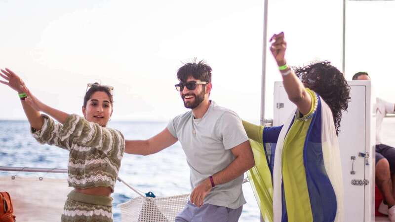Cabo San Lucas: Sunset Party Cruise with Open Bar - Best fit for birthdays, friend groups, and easygoing couples