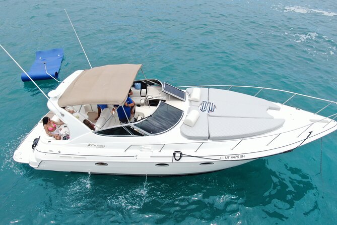Cabo San Lucas Yacht Rental all inclusive - The crew can make or break the afternoon