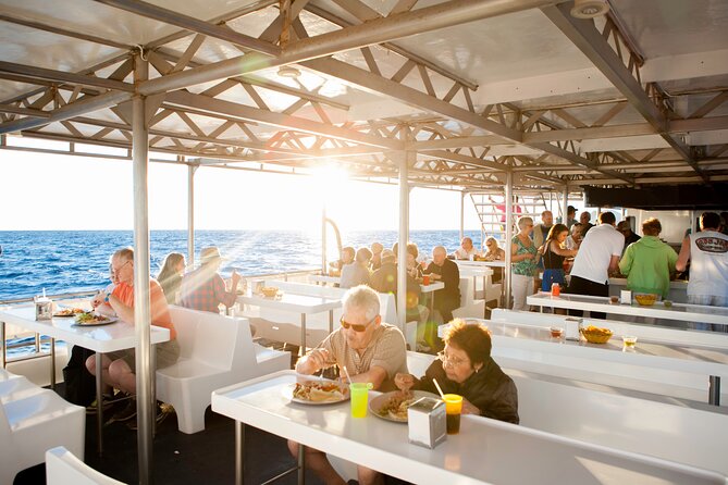 Cabo Sunset Dinner Cruise: Fajitas, Lands End and Party - Who will enjoy the Cabo Sunset Dinner Cruise?