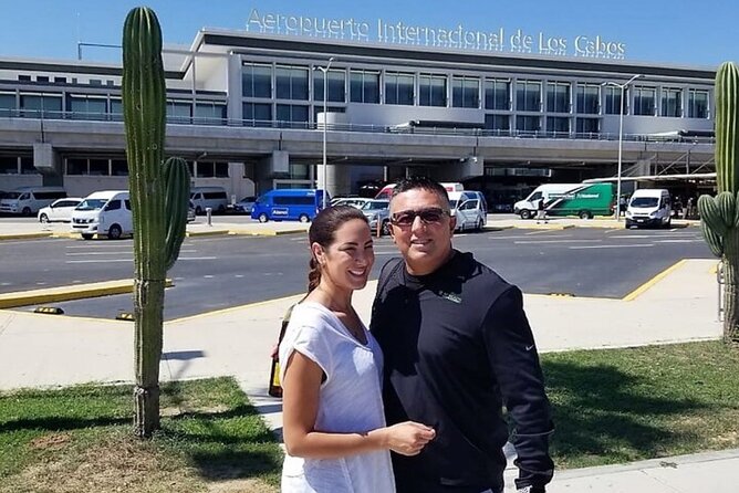 CABOAirport PRIVATE CAR To Cabo Resorts AREA up To 3 pax One Way - The return trip is not included