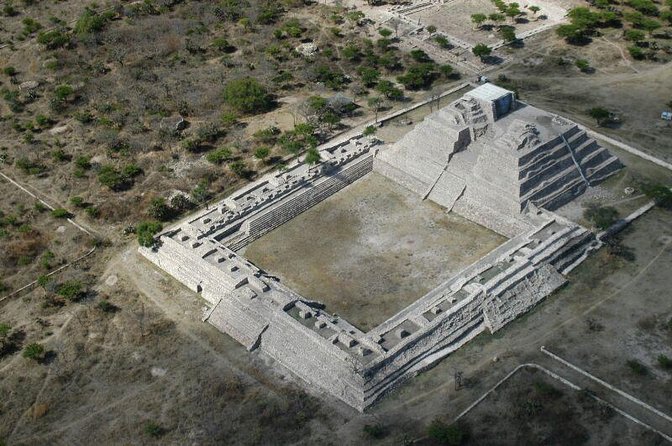 Canada de la Virgen Archaeological Site Tour - Walking the archaeological site