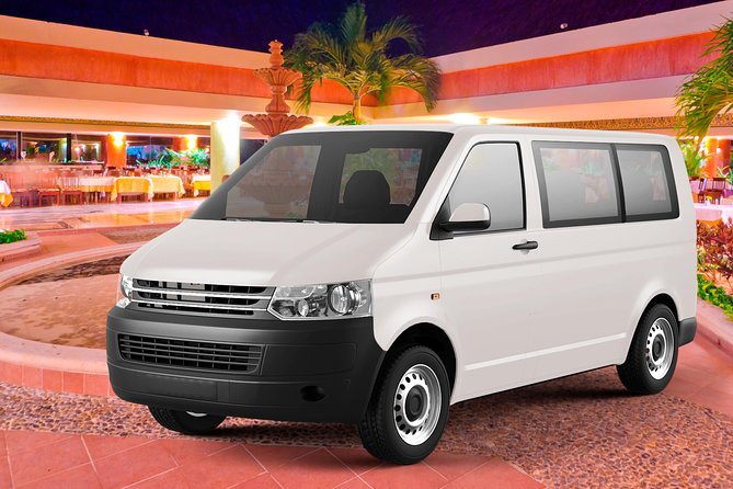 Cancun Airport-Hotel Shuttle Transportation - Where this $8.10 fare gives you real value