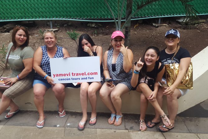 Cancun Airport Small-Group Transfer to Cancun Hotels - What the shared ride feels like