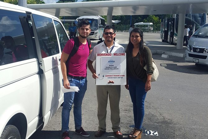 Cancun Airport Small-Group Transfer to Cancun Hotels - Finding Yamevi Travel after customs