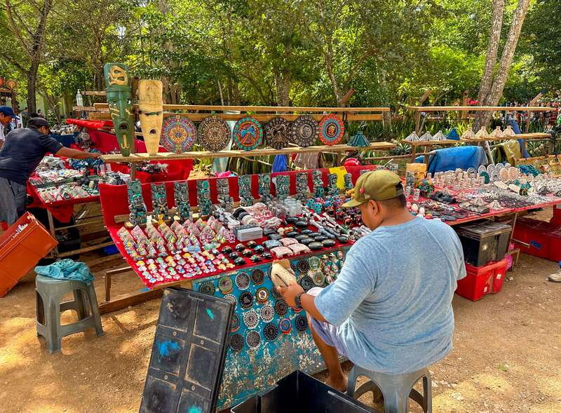 Cancun: Chichen Itza Early Access Guided Tour - Why arriving at opening time matters