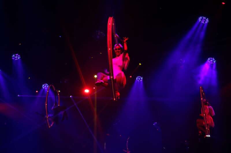 Cancun: Coco Bongo Nightclub Experience - The show: acrobats, tributes, and nonstop effects