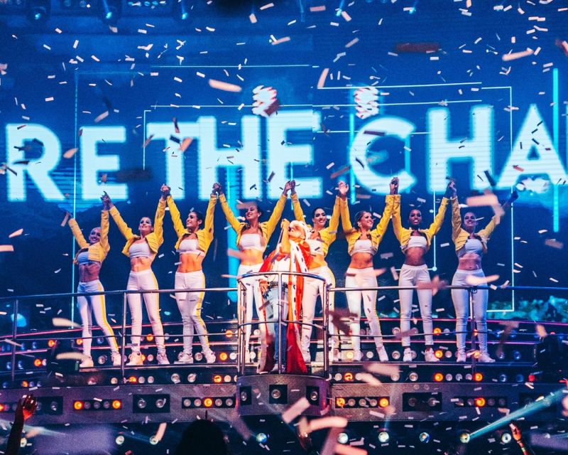 Cancun: Coco Bongo Nightclub Experience - Drinks, snacks, and service