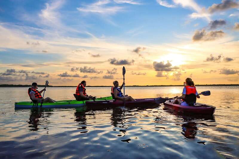 Cancun: Sunset Kayak Experience in the Mangroves - Why Nichupté Lagoon feels far from Cancun