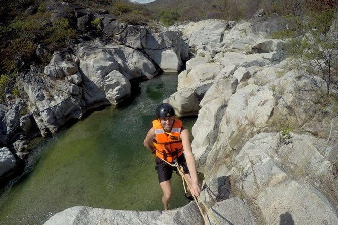 Canyoning in the Oaxacan Coast Canyons - The meal near Playa La Bocana