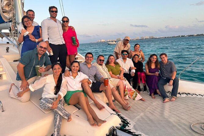 Catamaran with Snorkeling and North Beach, Isla Mujeres - What the open bar really adds
