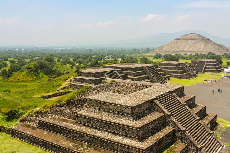 CDMX: Early visit to Teotihuacan - Walking the Avenue of the Dead and the great pyramids