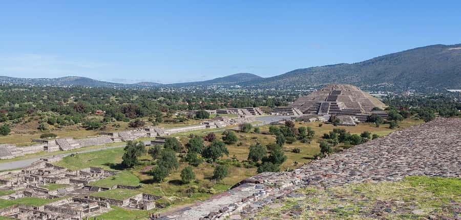 CDMX: Early visit to Teotihuacan - An obsidian workshop and tequila tasting
