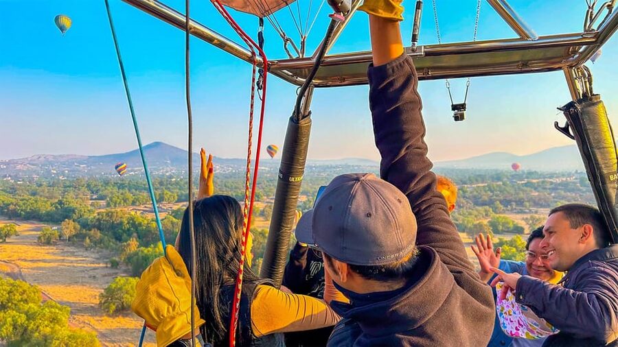 CDMX: Teotihuacan Balloon Flight with Optional Pyramids Tour - Final verdict: book it for the balloon, stay for the context