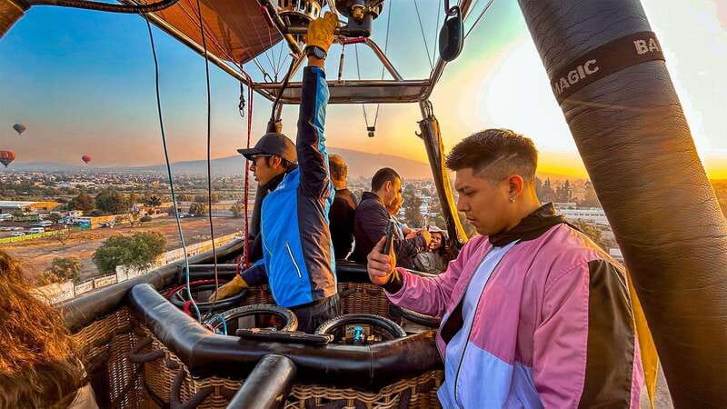 CDMX: Teotihuacan Balloon Flight with Optional Pyramids Tour - Walking through Teotihuacan for three hours