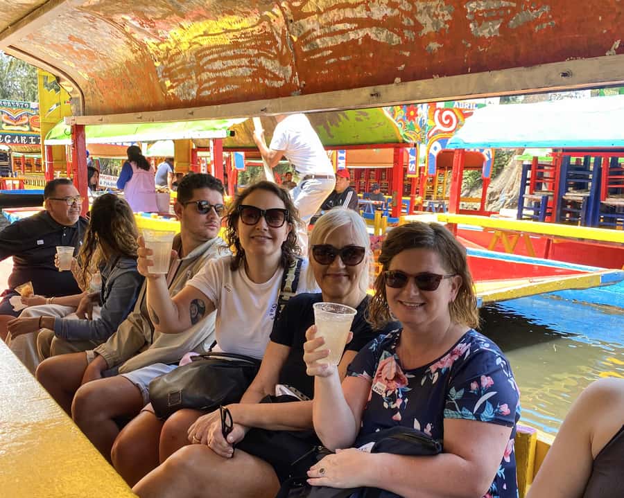 CDMX: Xochimilco Trajinera Party, Drinks, Mariachi & Tacos - Tacos provide the needed finish
