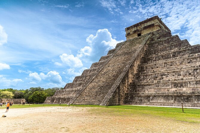 Chichén Itzá Ancestral Tour from Cancún with Cenote - Naayil Kú Maya Village offers a staged cultural visit