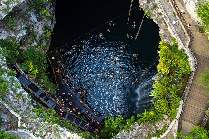 Chichén Itzá Ancestral Tour from Cancún with Cenote - The bus ride shapes the whole experience