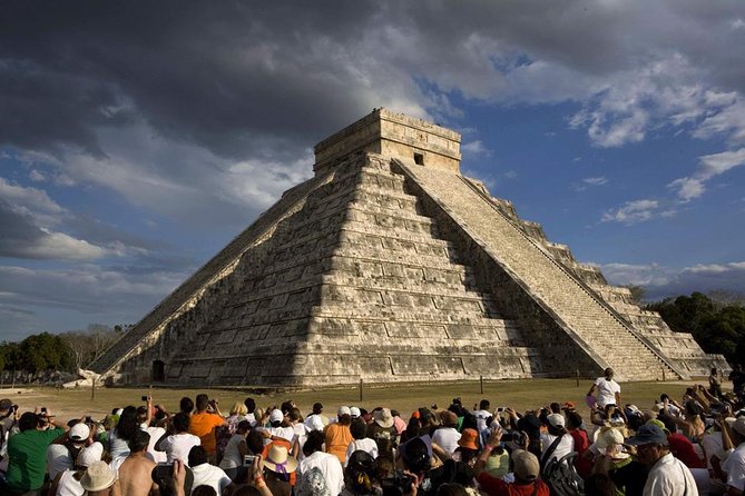 Chichen Itza, Cenote Ik Kil, Coba Ruins Small Group Early Arrival - Why the early start matters at Chichen Itza