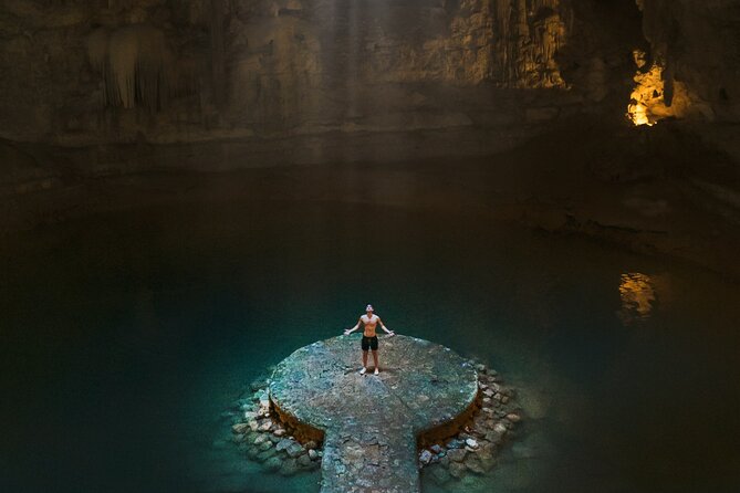Chichén Itzá, Cenote Suytún, and Cenote Ikkil Guided Tour - The Maya cultural stop adds food, but also sales time