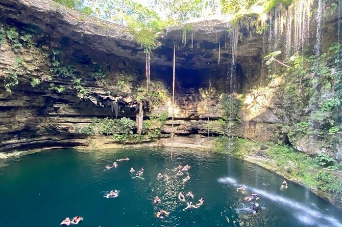 Chichen Itza Day Trip from Riviera Maya - Thirty minutes in Valladolid