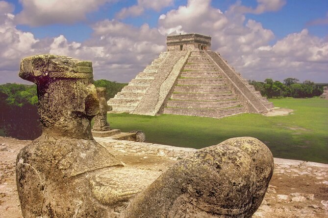 Chichén Itzá Deluxe Tour - Hotel pickup and the road to Yucatán