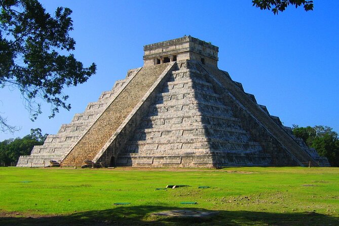 Chichen Itza Exclusive Tour, Cenote, Magical Town & Buffet - Cenote Saamal is the refreshing middle of the day
