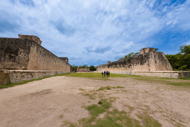 Chichen Itza Options with Sacred Cenote from Cancun - Group size, guiding, and organization