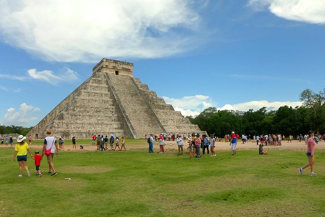 Chichen Itza, Suytun and Ik-Kil Cenote - Suytun Cenote: the photogenic first stop
