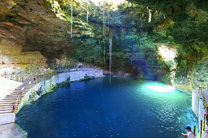 Chichén Itzá Tour with Cenote Xunáan, Valladolid & Lunch - Sales stops and the question of pressure