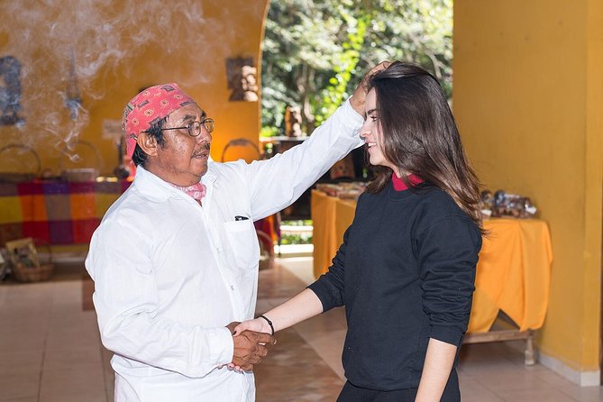 Chichén Itzá Tour with Cenote Xunáan, Valladolid & Lunch - Who should book this day