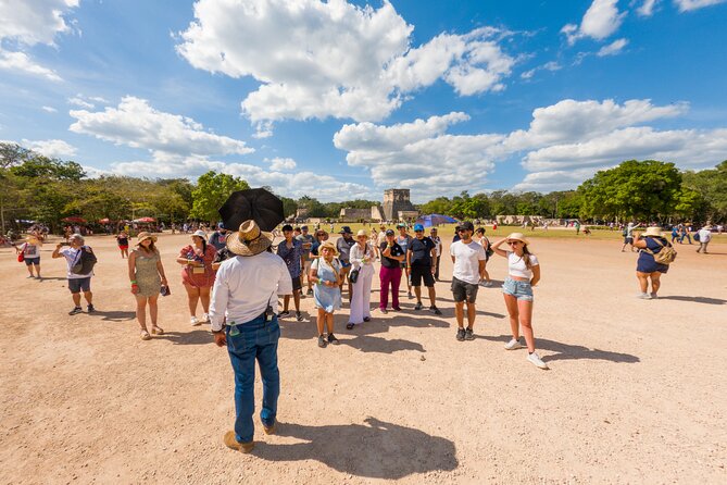 Chichen Itza, Transportation, lunch, cenote and Valladolid. - Chichén Itzá: the reason to accept the long day