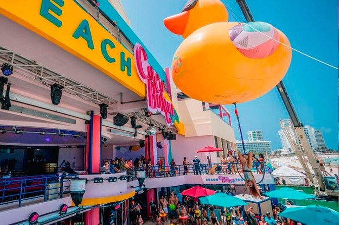 Coco Bongo Beach Club Cancun - Coco Bongo Beach Club from 1 p.m. onward