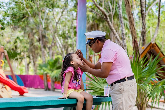 Cozumel, Day Pass Access at KUZÁ Beach & Adventure Park - Food trucks, restaurants, and the cost of eating
