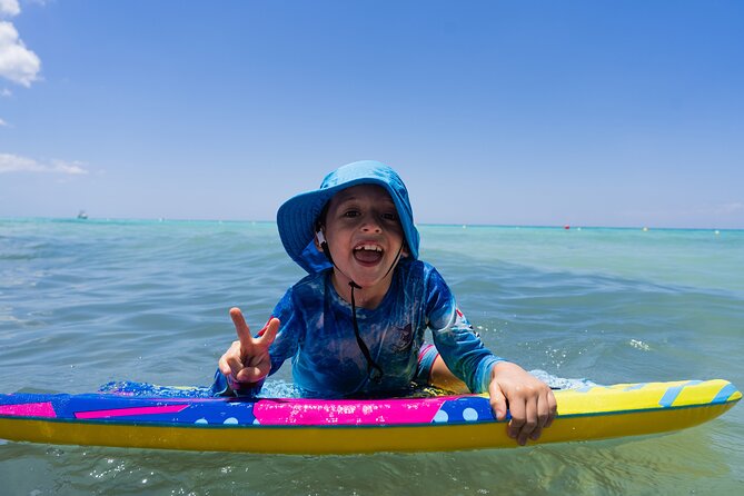 Cozumel: KUZÁ Beach Pass with Buffet, Open Bar & Activities - Shows, music, and family activities