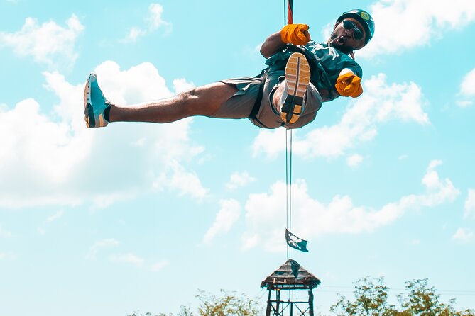Cozumel zipline thrill adventures - Photos, lockers, water, and small comforts