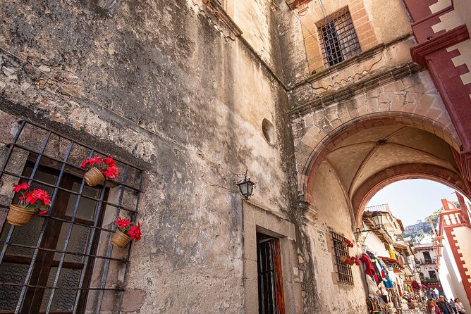 Cuernavaca and Taxco Tour from Mexico City - Silver workshops: useful context or too much shopping