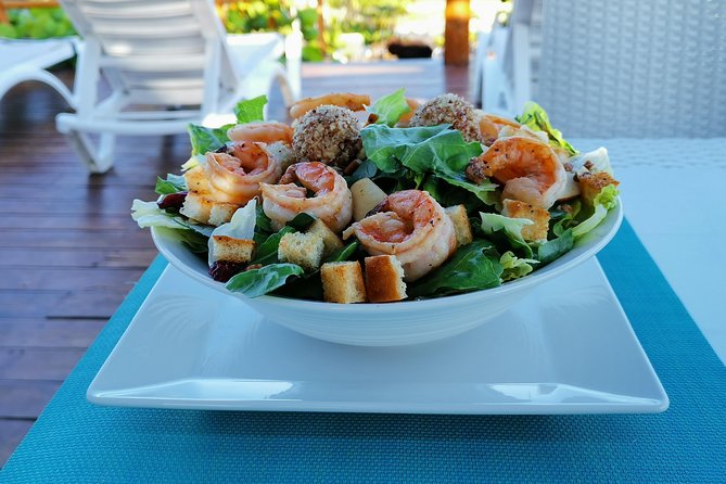 Day excursion to a PRIVATE LUXURY BEACH CLUB with transportation. - Kayaks, snorkeling, and the question of the water