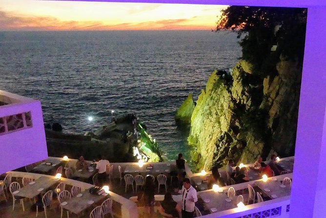 DeLuxe Cliff Divers+Sunset Exhibition byNight w/Different Options - Is $85.99 a fair price?