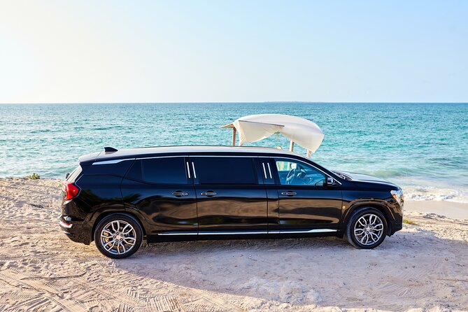 Deluxe GMC Limousine from CUN Airport to Playa Mujeres - Drinks, coffee, Wi-Fi, and the small comforts