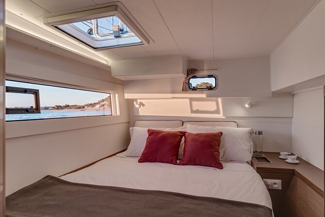 Deluxe Private Boats - 40 ft Catamaran - What the day feels like from start to finish
