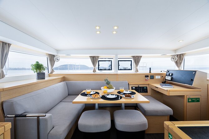 Deluxe Private Boats - 40 ft Catamaran - Snorkeling away from the busiest reefs