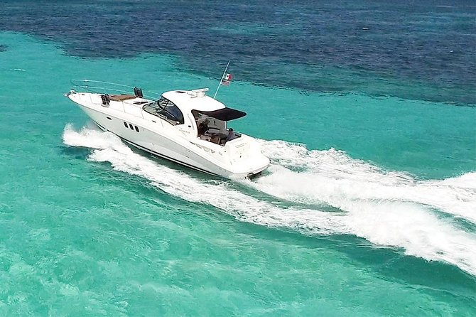 Deluxe Private Boats - 40 ft Sea Ray - Why a private boat makes sense in Cozumel