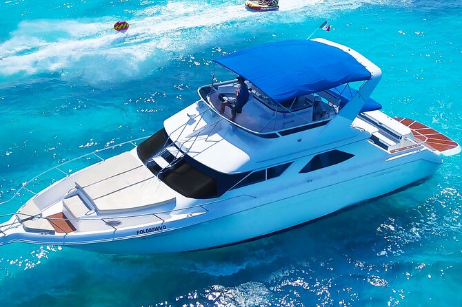 Deluxe Yacht 48FT with FlyBrige Rental in Cancun - Leaving Nichupté Lagoon for Cancun Bay