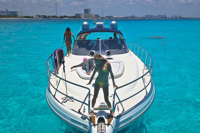 DIVA 60ft Elite Italian Yacht Experience in Cancun - The eight-hour charter is for a full day on the water