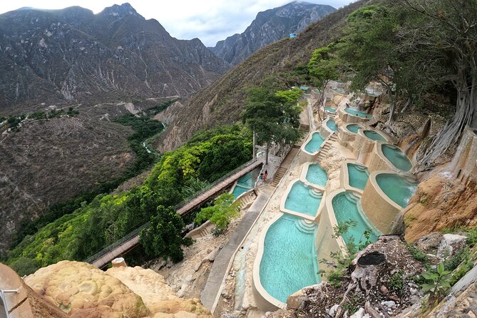 Early & Express Tolantongo Hot Springs - First stop: the cliffside thermal pools