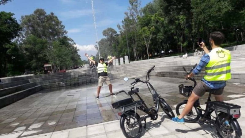 Electric Bike City Tour with a taco stop. - San Juan, Chapultepec, and Parque Tamayo