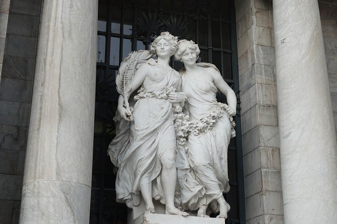 EXCLUSIVE TOUR to Palacio de Bellas Artes - small groups - Starting outside with Art Nouveau and Mexican sculpture