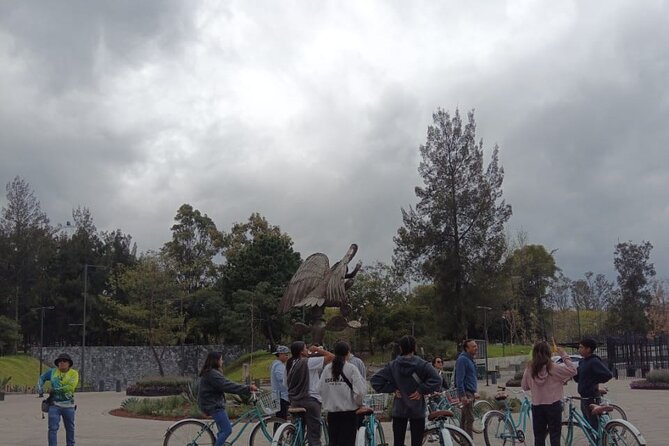 Explore Chapultepec & Mexico City sights by Bike - The Angel of Independence and the meaning of El Grito